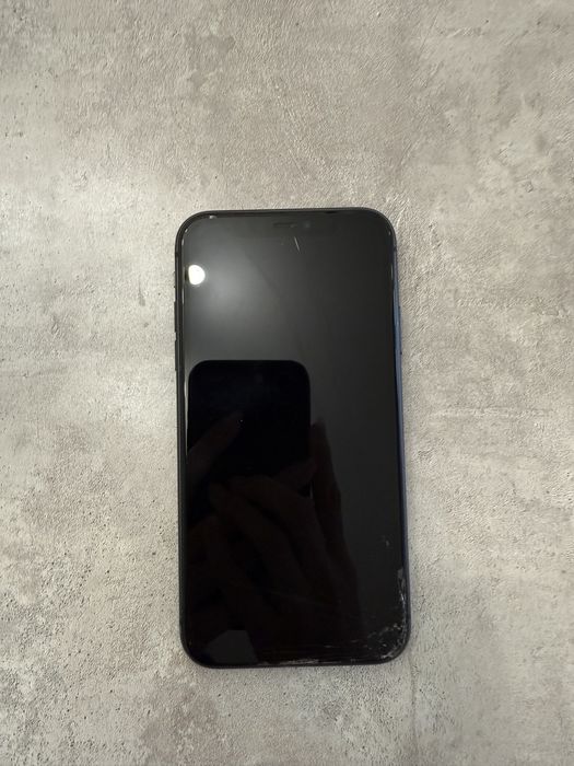 Iphone 11 продам