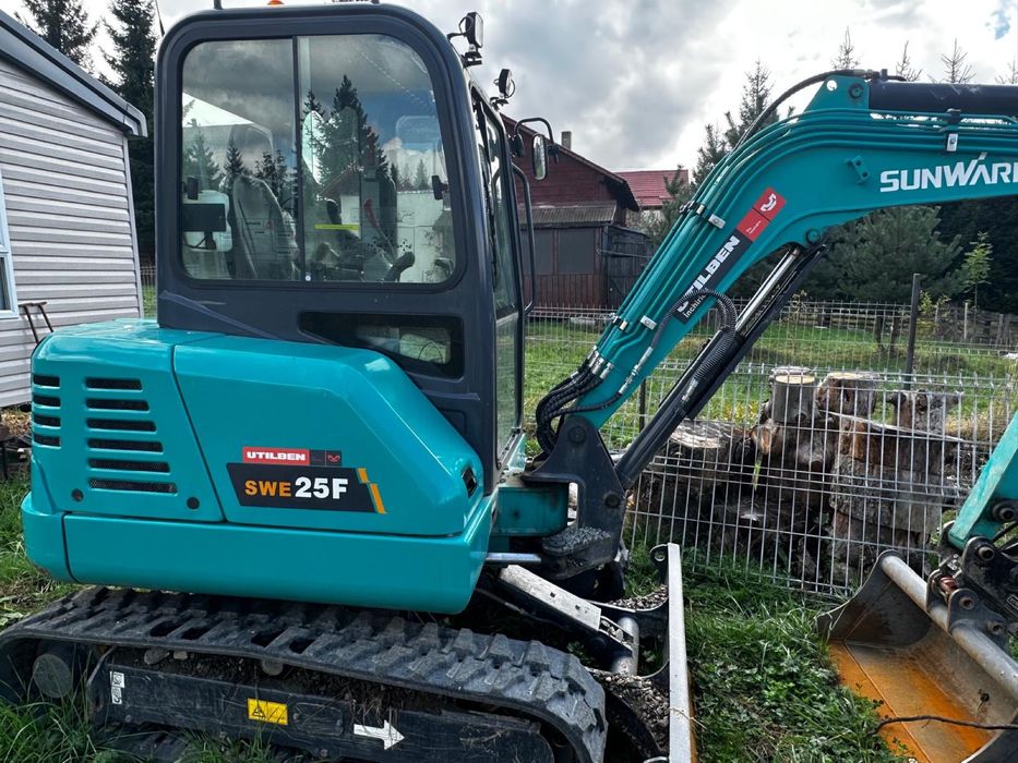 Vand urgent excavator sunward 25 f