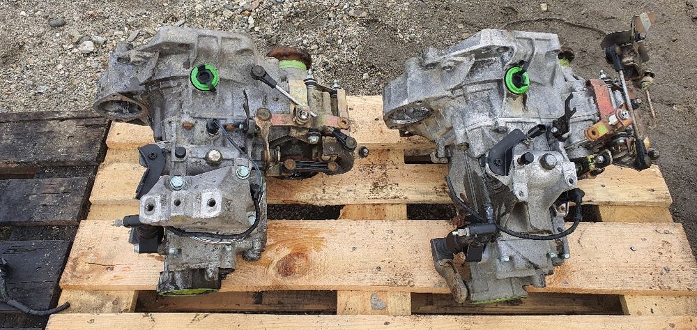 Cutie viteze Golf 4/Octavia 1/Seat 1.4 benzină 02K301107J 5+1 Trepte