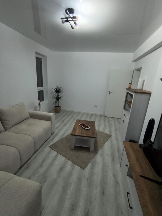 Inchiriez apartament zona Soseaua Salaj nr.387 C suprafata de 60m  patrati plus loc de parcare