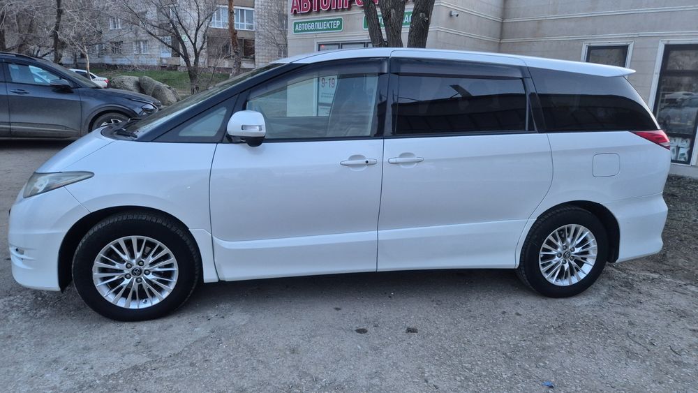 Продам автомобиль тойота эстима