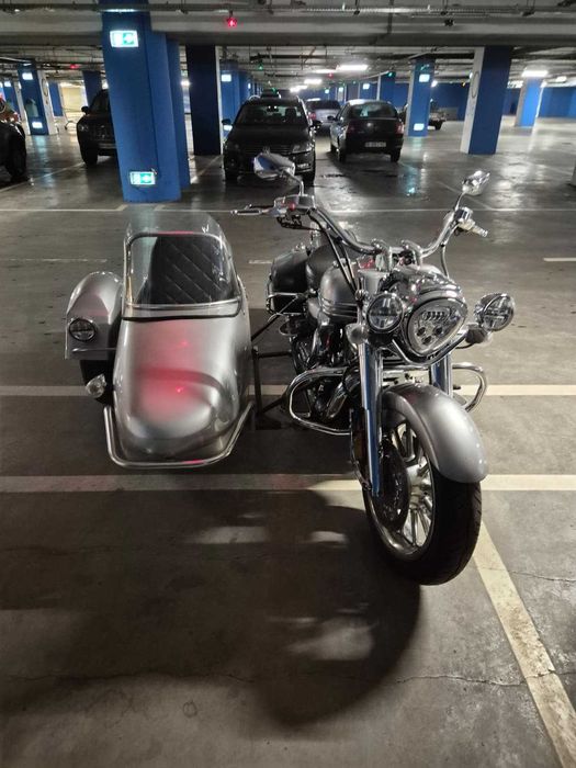 Vand / inchiriez  motocicleta cu atas YAMAHA XV 1900  Stratoliner