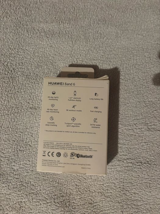 Смарт часовник Huawei Band 6