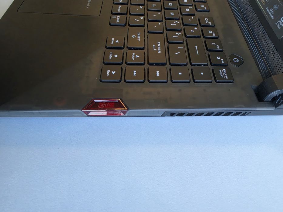 URGENT | Laptop Gaming ASUS ROG Strix SCAR 15 G533QS | Ryzen 9 5900HX | RTX 3080 16GB | 32GB RAM | 1TB SSD | Display 300Hz