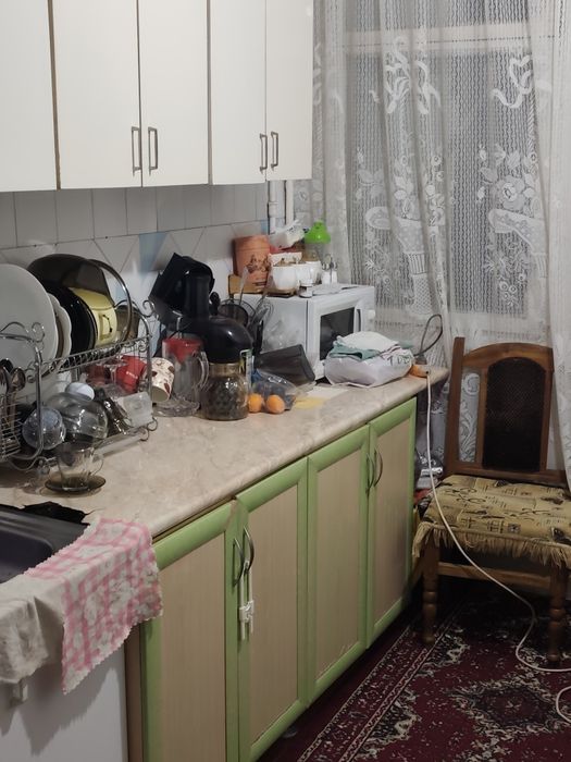 Продаётся 3/4/9 Юнусабад-2 вдоль дороги прям возле рынка Юнусабад