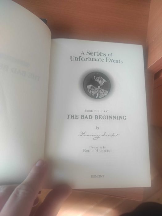 Колекция книги A series of Unfortunate Events