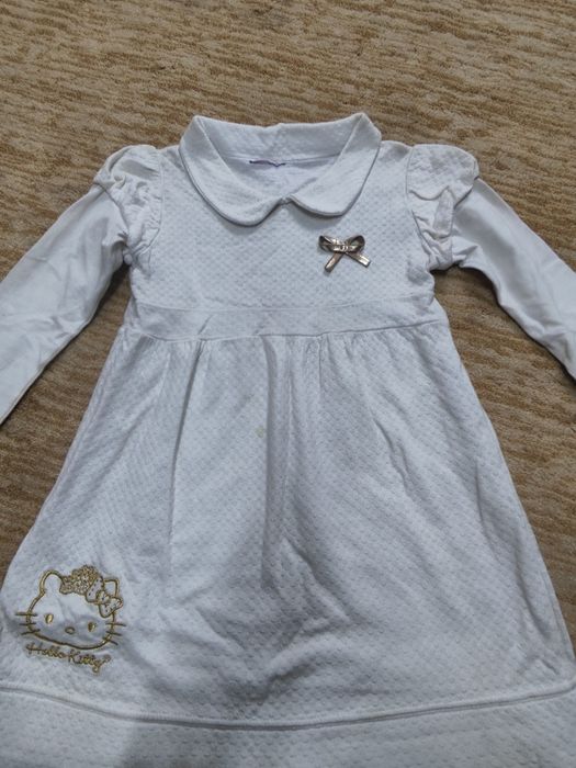 Продам нарядные платья