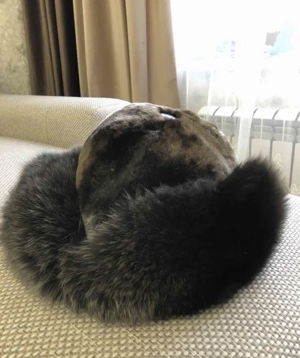 Продам меховую шапку