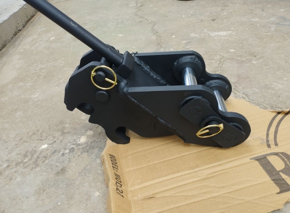 Бързосменник за jcb kubota