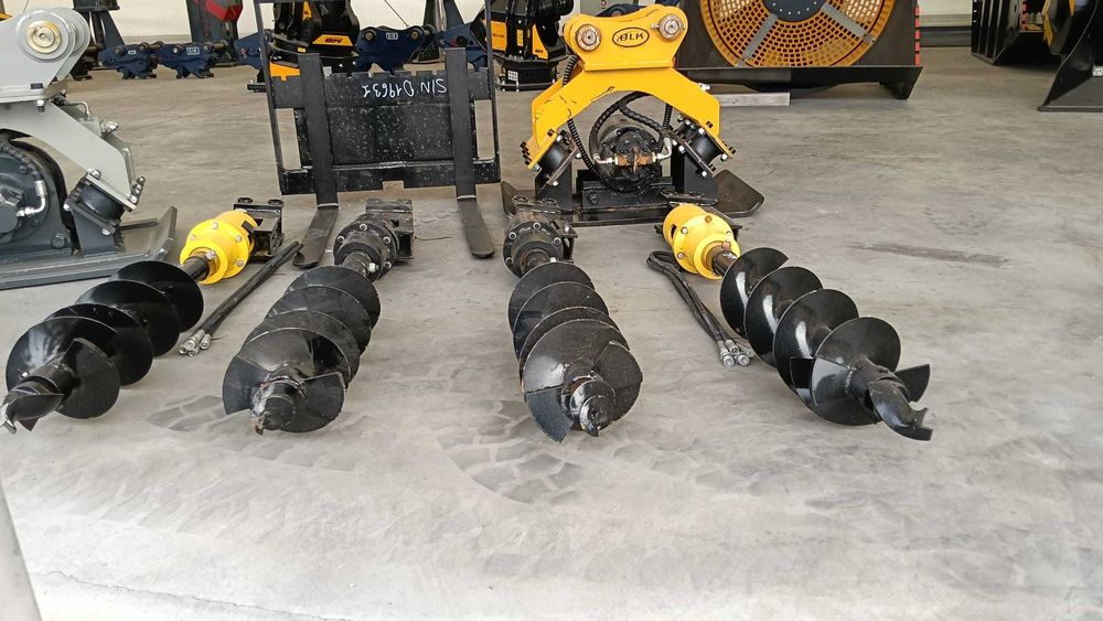 Burghiu hidraulic pentru miniexcavator