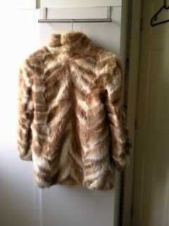 Кожено палто от лисица