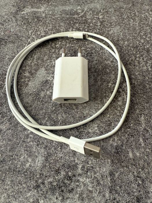 Зарядное устройство для iPhone