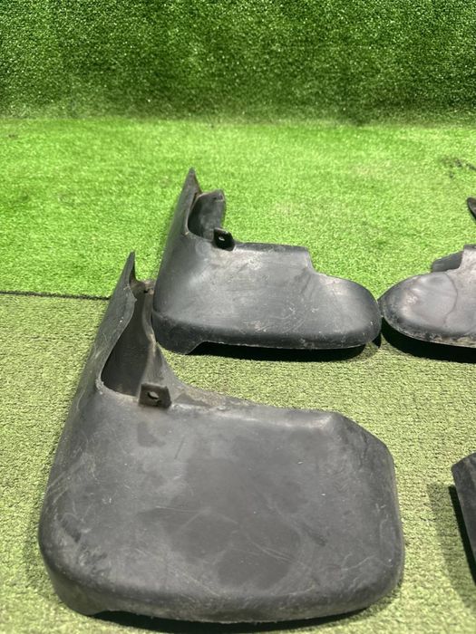 Бризгавик Lexus RX330