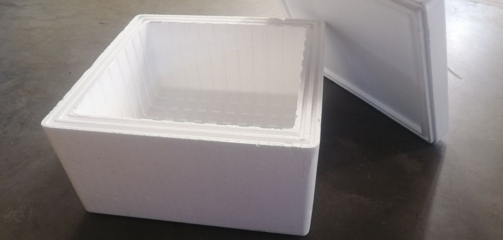 Cutie termoizolanta polistiren