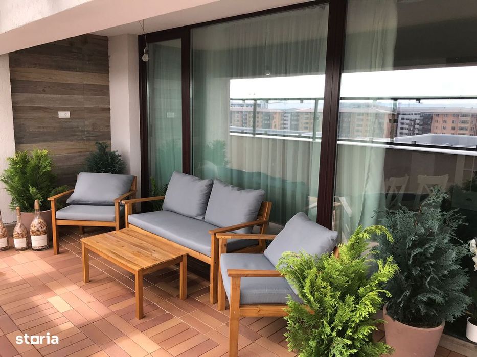 Apartament 4 camere, etaj 8, terasă și lift