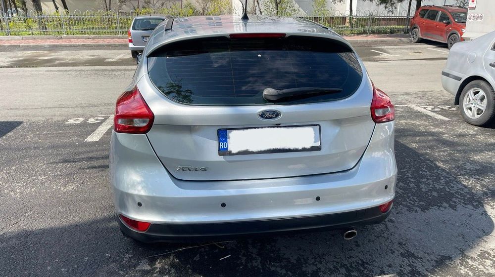 FORD Focus 2015 — imagine 5