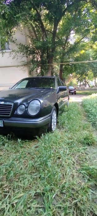 Mersadez-benz W210