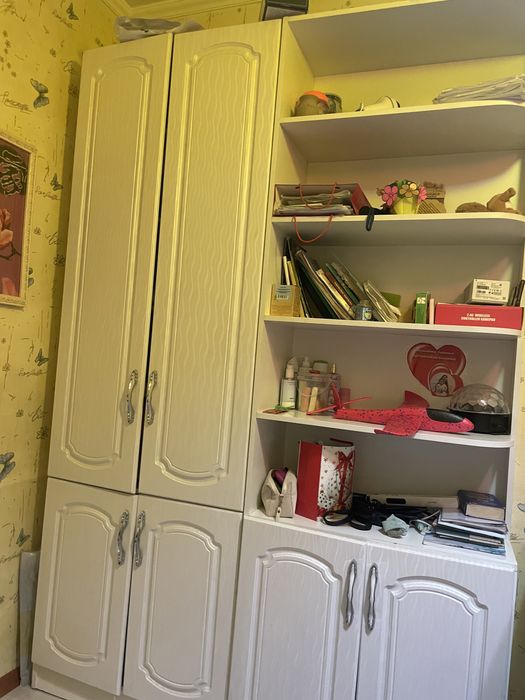 Кровать детский и шкаф и стол