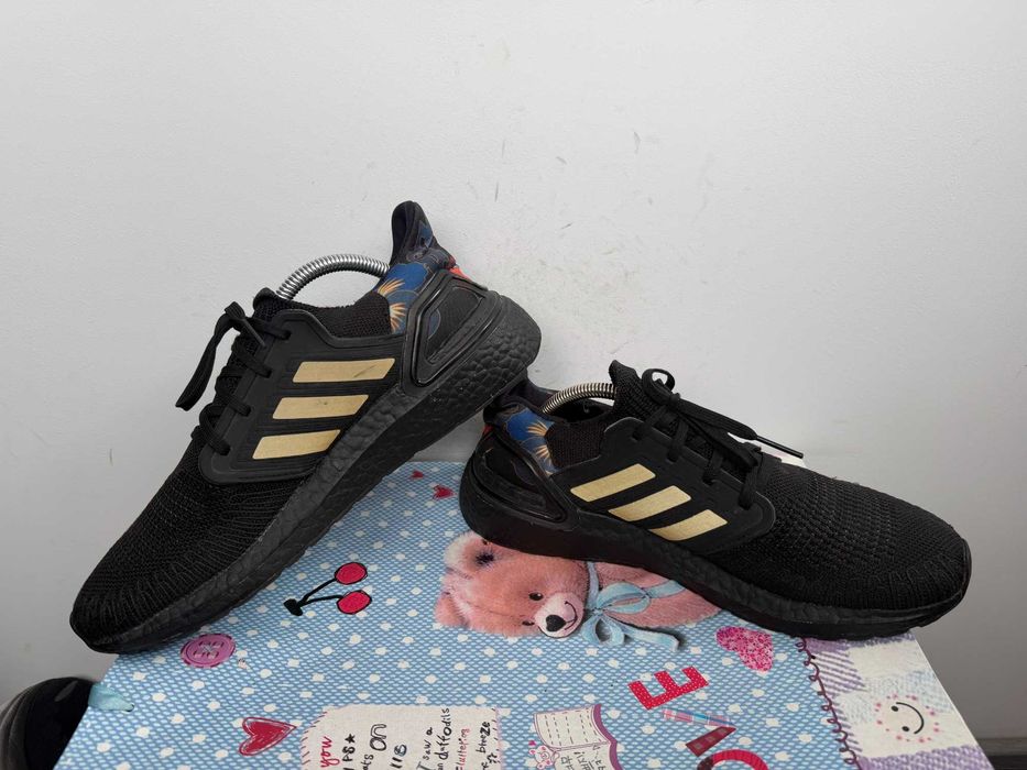 adidas UltraBoost 20''оригинални маратонки 44 номер