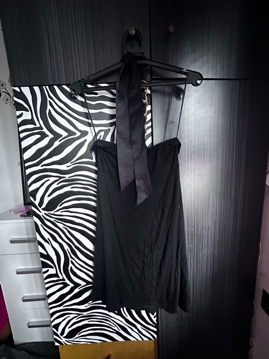 Черна къса рокля