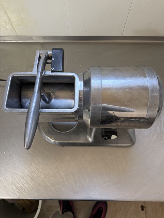 Ренде за кашкавал електрическо профисионално