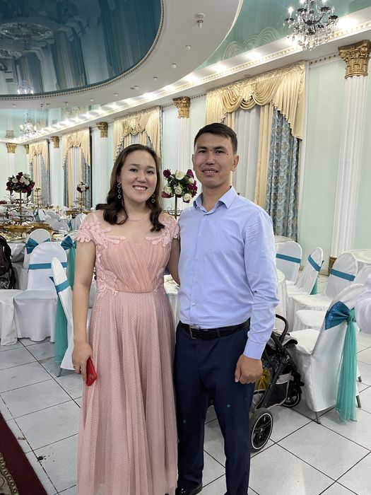 Шикарное вечернее платье