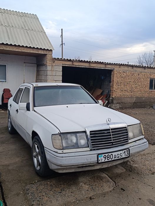 Mercedes E 230 сатылады