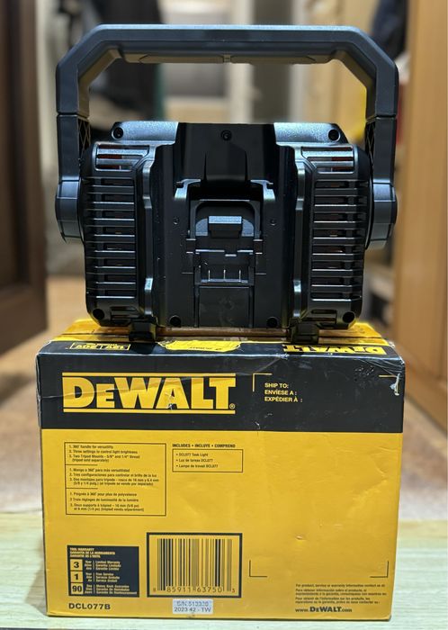 Фонарь-прожектор DeWALT DCL077B, ОРИГИНАЛ