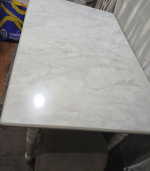 Хонтахта и стол булади