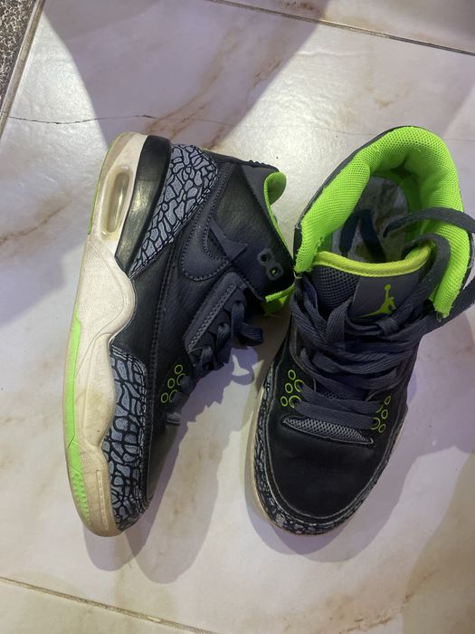 Продам обувь на мальчика 36 размер за 2000