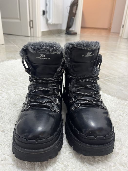 Ghete Skechers imblanite- marimea 36