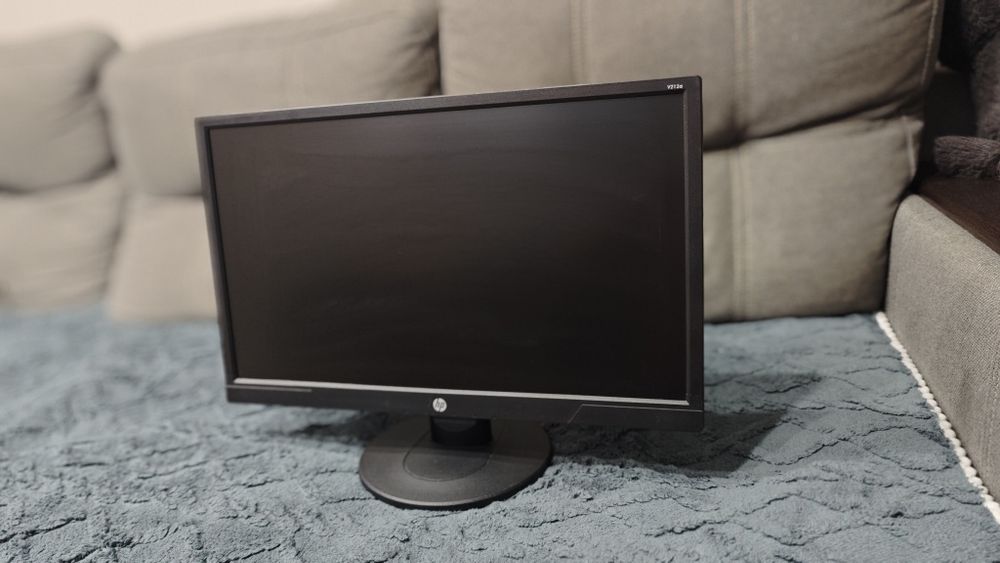 Монитор HP 21 диагональ