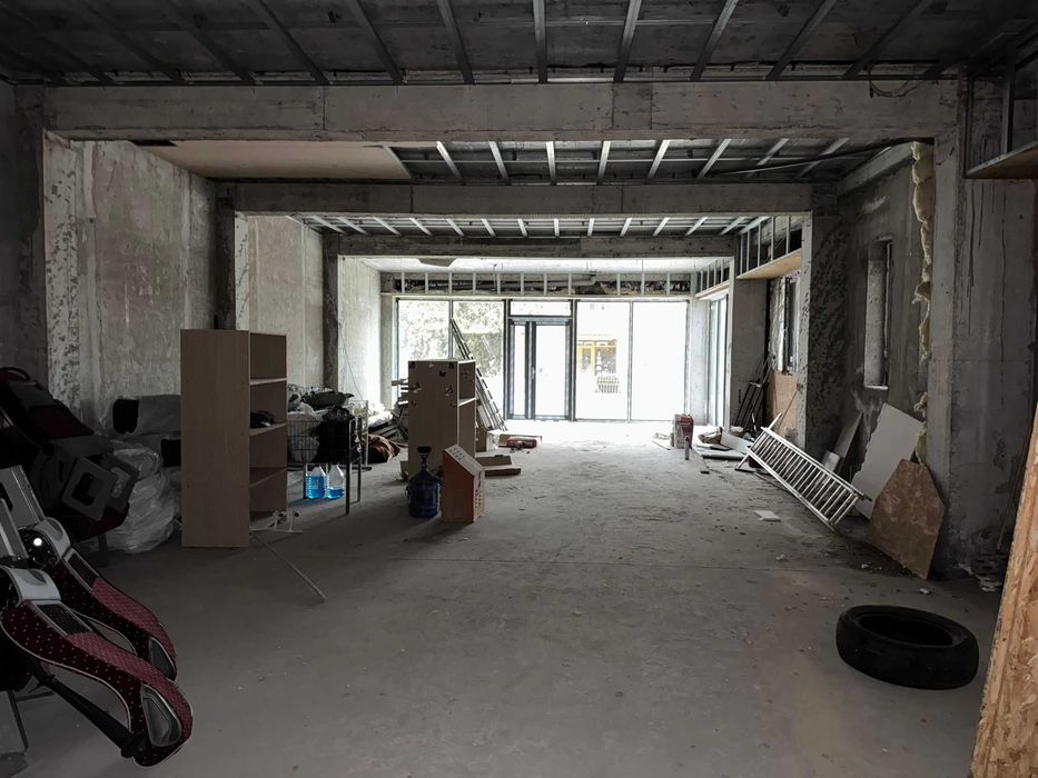 Spațiu comercial de vânzare/inchiriere 120mp [Bul. Primăverii]