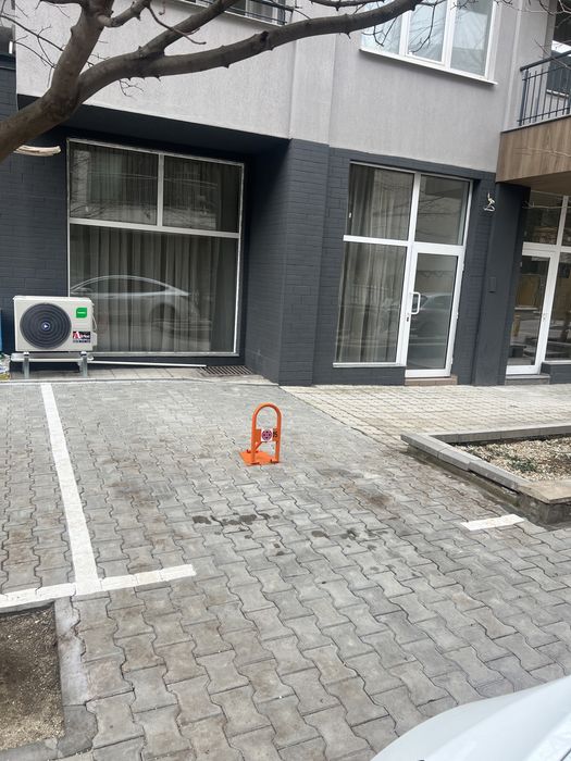 Паркомясто Манастирски ливади под наем