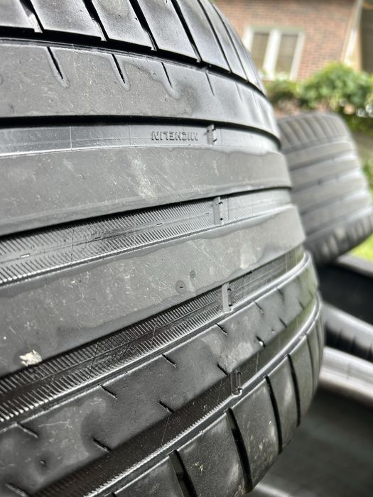 Michelin pilot sport 4 SUV 295/35/r21