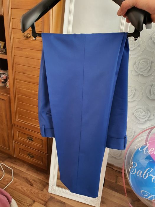 Мъжки костюм Pierre cardin и обувки подходящи