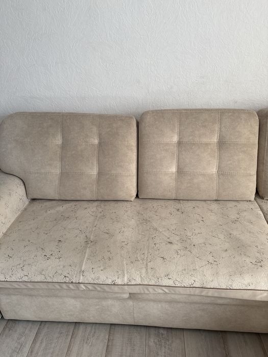 Продам диван в хорошем состоянии