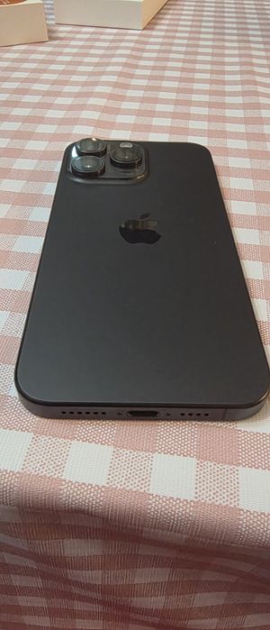IPhone 15 pro max  - 1TB