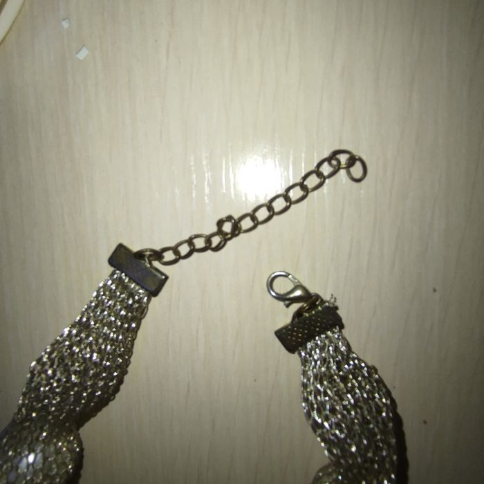 Продам бусы бижутерия