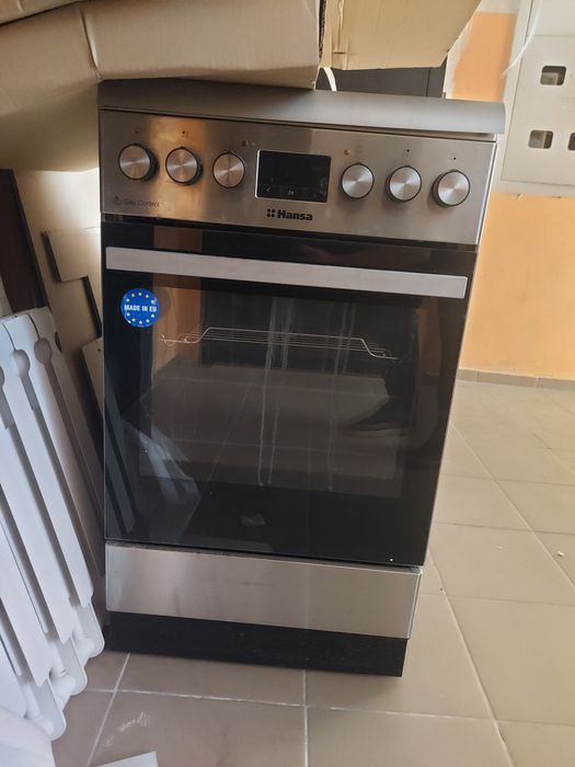 Продам газовую плиту
