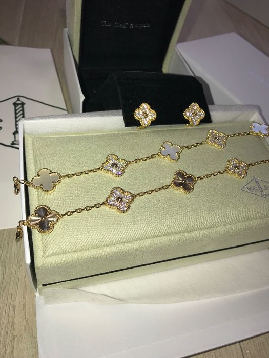 Van cleef гривна , обеци