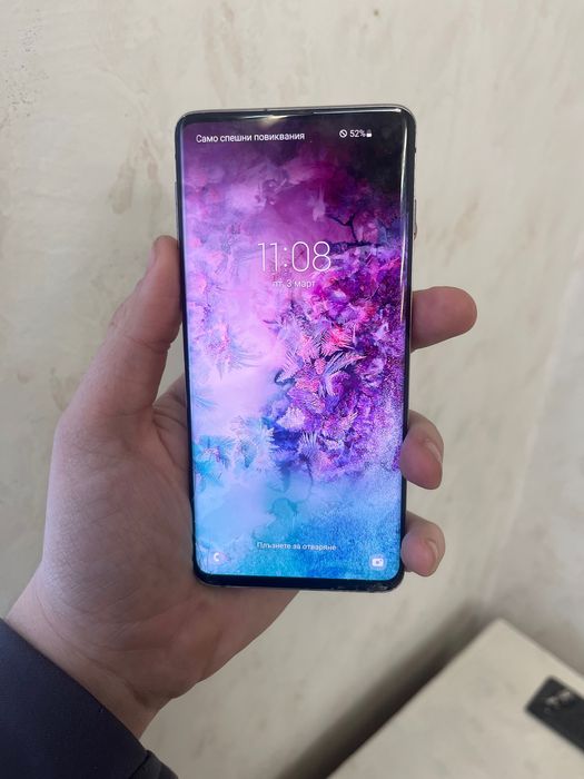 Samsung S10 телефон