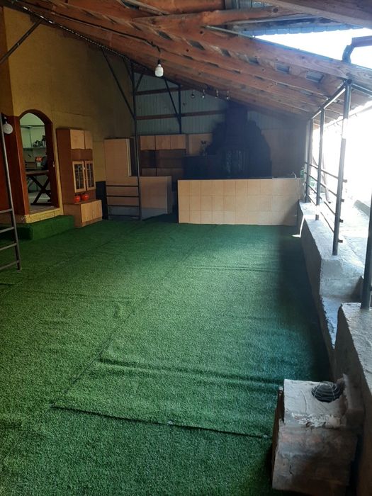 De Vânzare – Casă spațioasă cu teren generos