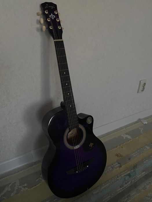 Гитара акустическая