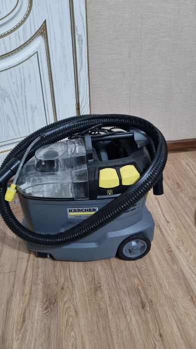 Моющий пылесос Karcher Puzzi 8/1
