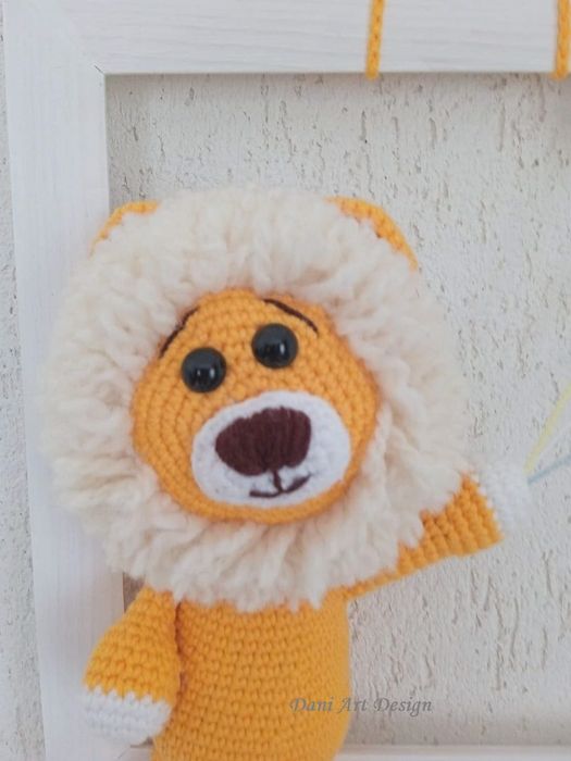 Декорация за детска стая Лъвче