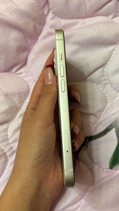 Продам айфон 13 в хорошем состоянии