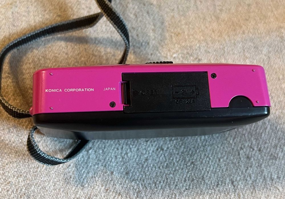 Aparat foto Konica EU-mini Hilsen Vilt colectie  Made in Japan