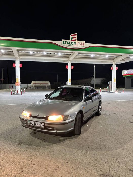 Машина Хонда аккорд