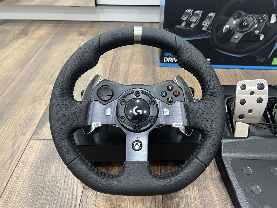 Logitech G920 за РС и Xbox Волан, Педали и Скоростен лост